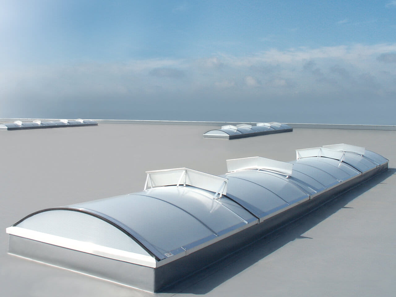 Vario Therm Continuous Rooflights including wind deflectors