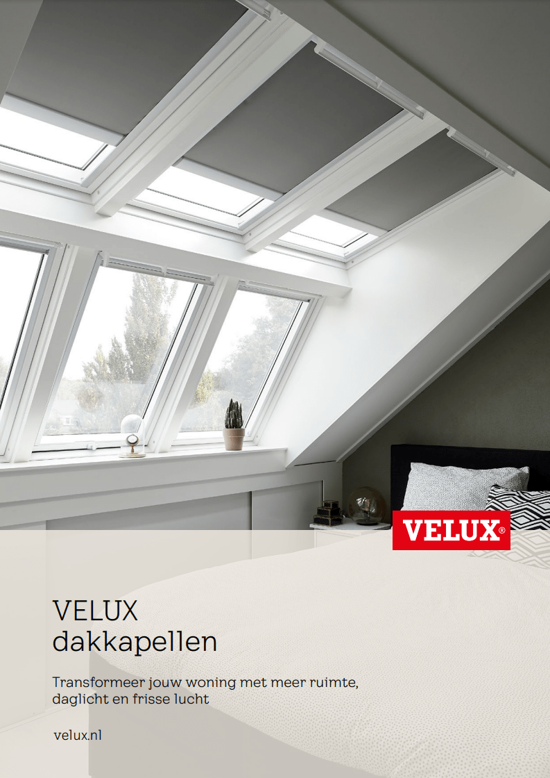 Schlafzimmer im Dachboden mit VELUX Dachflächenfenstern, die für reichlich Tageslicht sorgen.